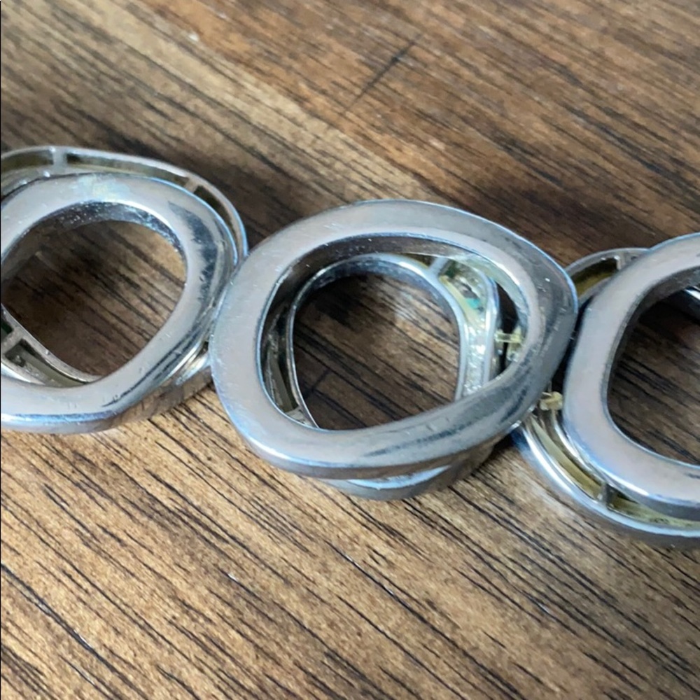 Lia Sophia circle stretch bracelet - Picture 3 of 4